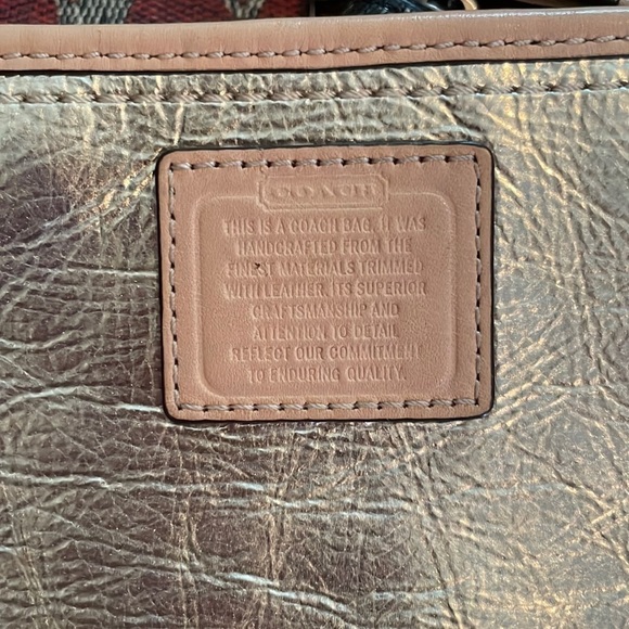 Coach Corner leather Zip Women's Wristlet Bag - Metallic Gold - Picture 3 of 3